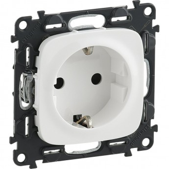 Силовая розетка LEGRAND Valena ALLURE 2К+З 16А 250В с лицевой панелью винтовые зажимы белый Силовая розетка LEGRAND Valena ALLURE 2К+З 16А 250В с лицевой панелью винтовые зажимы белый