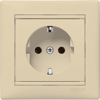 Силовая розетка LEGRAND Valena 2К+3 укоплектованная на винтах 10/16 А 230/250 В слоновая кость Силовая розетка LEGRAND Valena 2К+3 укоплектованная на винтах 10/16 А 230/250 В слоновая кость
